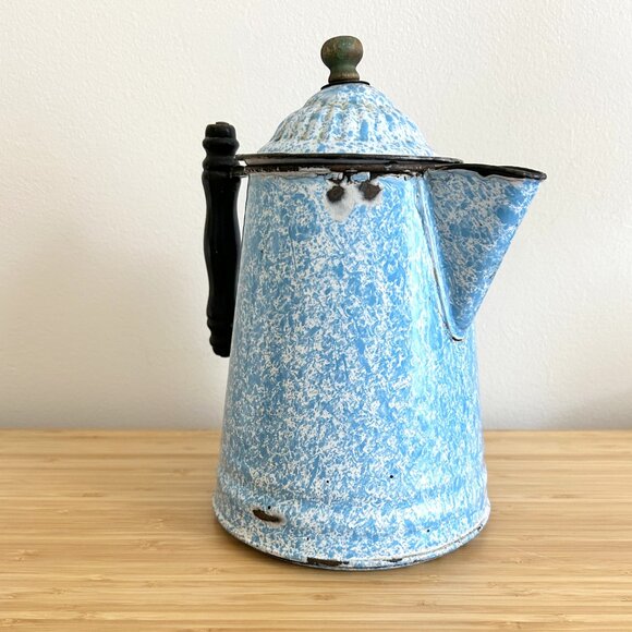 Vintage Blue Splatterware French Enamel Pitcher Coffee Pot with Lid - Picture 4 of 8